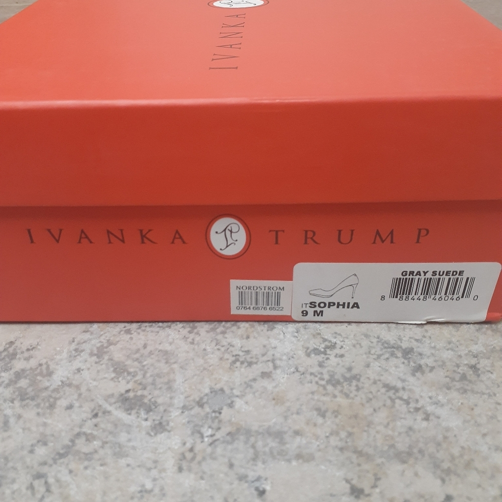 Shoes - Picture 3 of 4